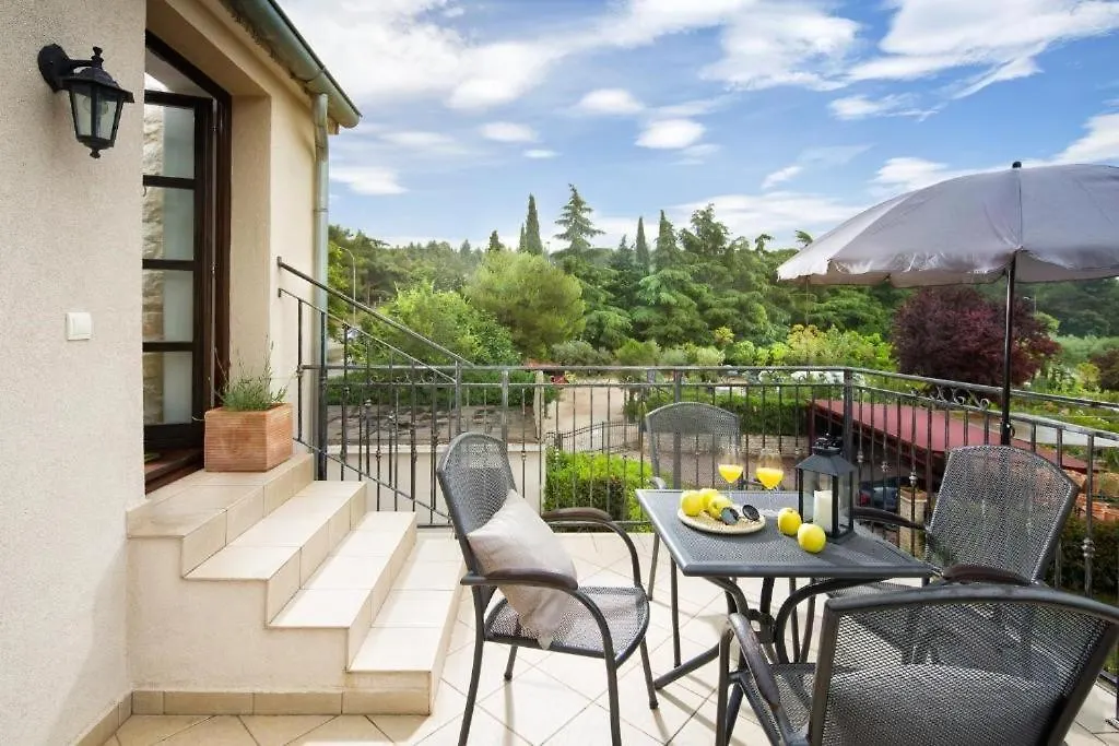 Guest house Apartments Bonaparte Porec