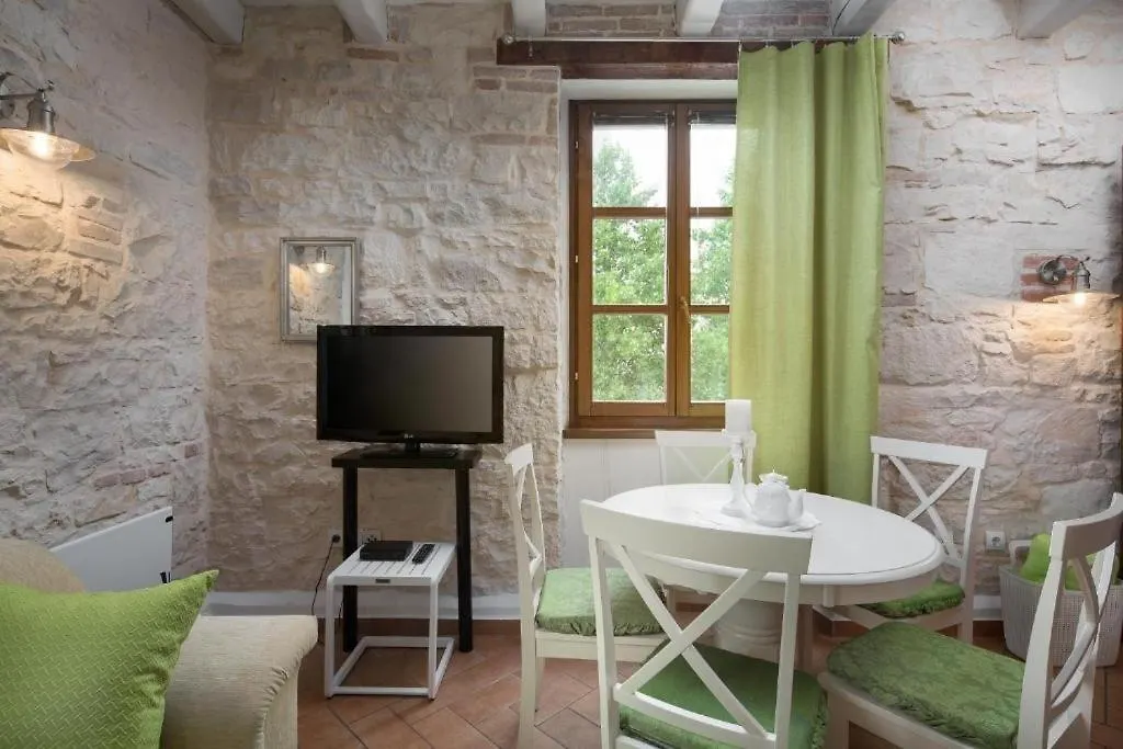 Apartments Bonaparte Porec 0*,